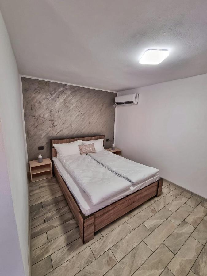 Cabana Vărad Coronini Moldova Veche Exterior foto