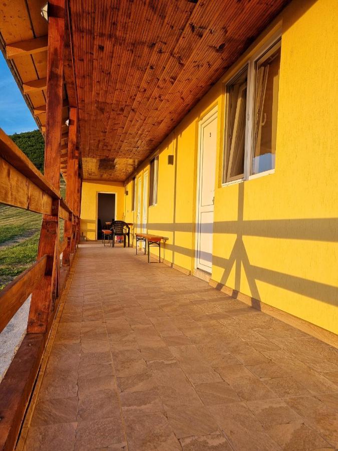 Cabana Vărad Coronini Moldova Veche Exterior foto