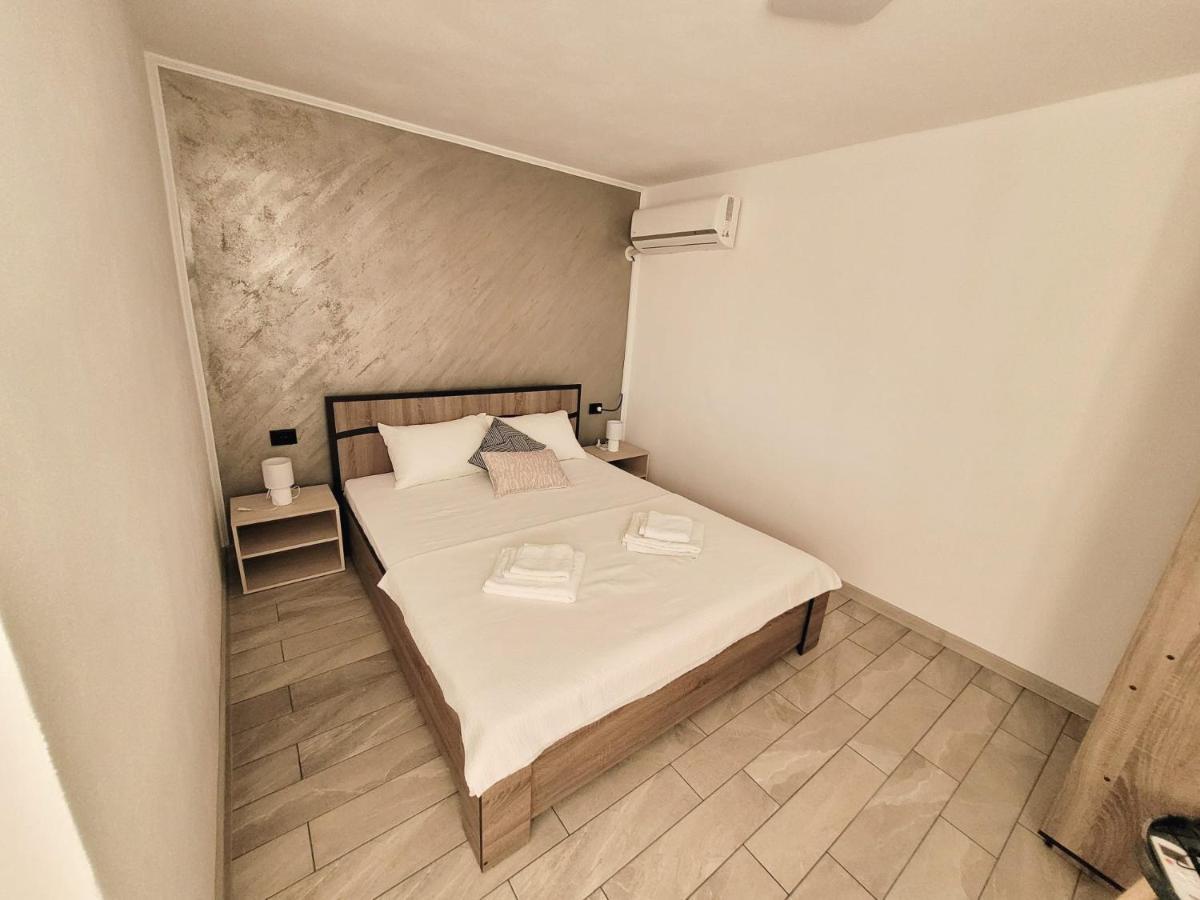 Cabana Vărad Coronini Moldova Veche Exterior foto